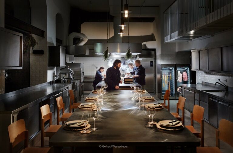 Kitchen Table final_Gerhard Wasserbauer Kopie